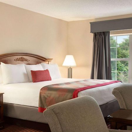 Ramada By Wyndham Pigeon Forge North Hotel Buitenkant foto