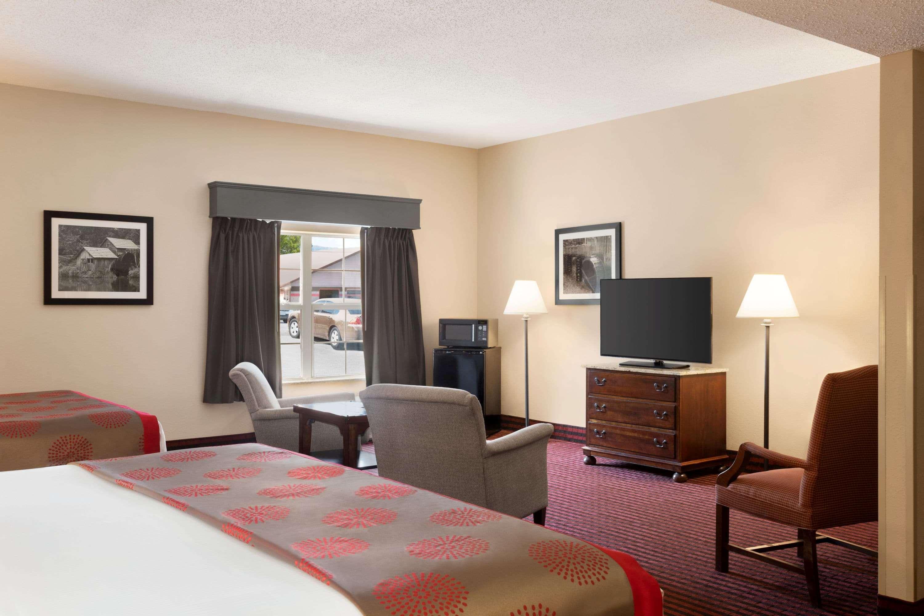 Ramada By Wyndham Pigeon Forge North Hotel Buitenkant foto
