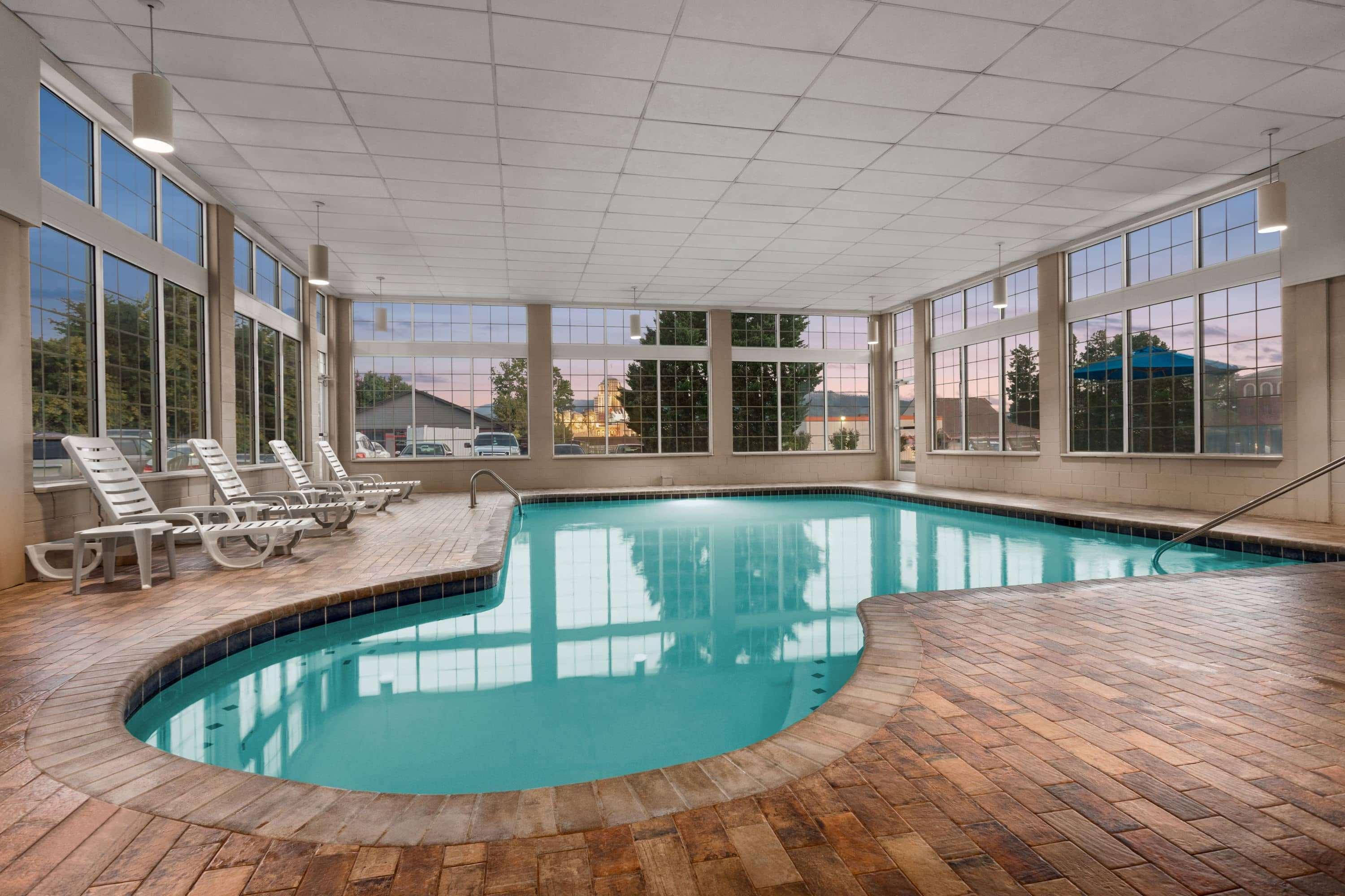 Ramada By Wyndham Pigeon Forge North Hotel Buitenkant foto