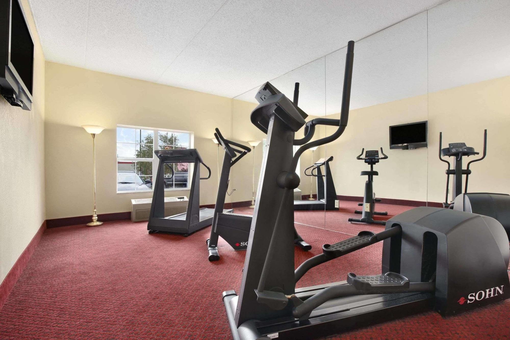 Ramada By Wyndham Pigeon Forge North Hotel Buitenkant foto