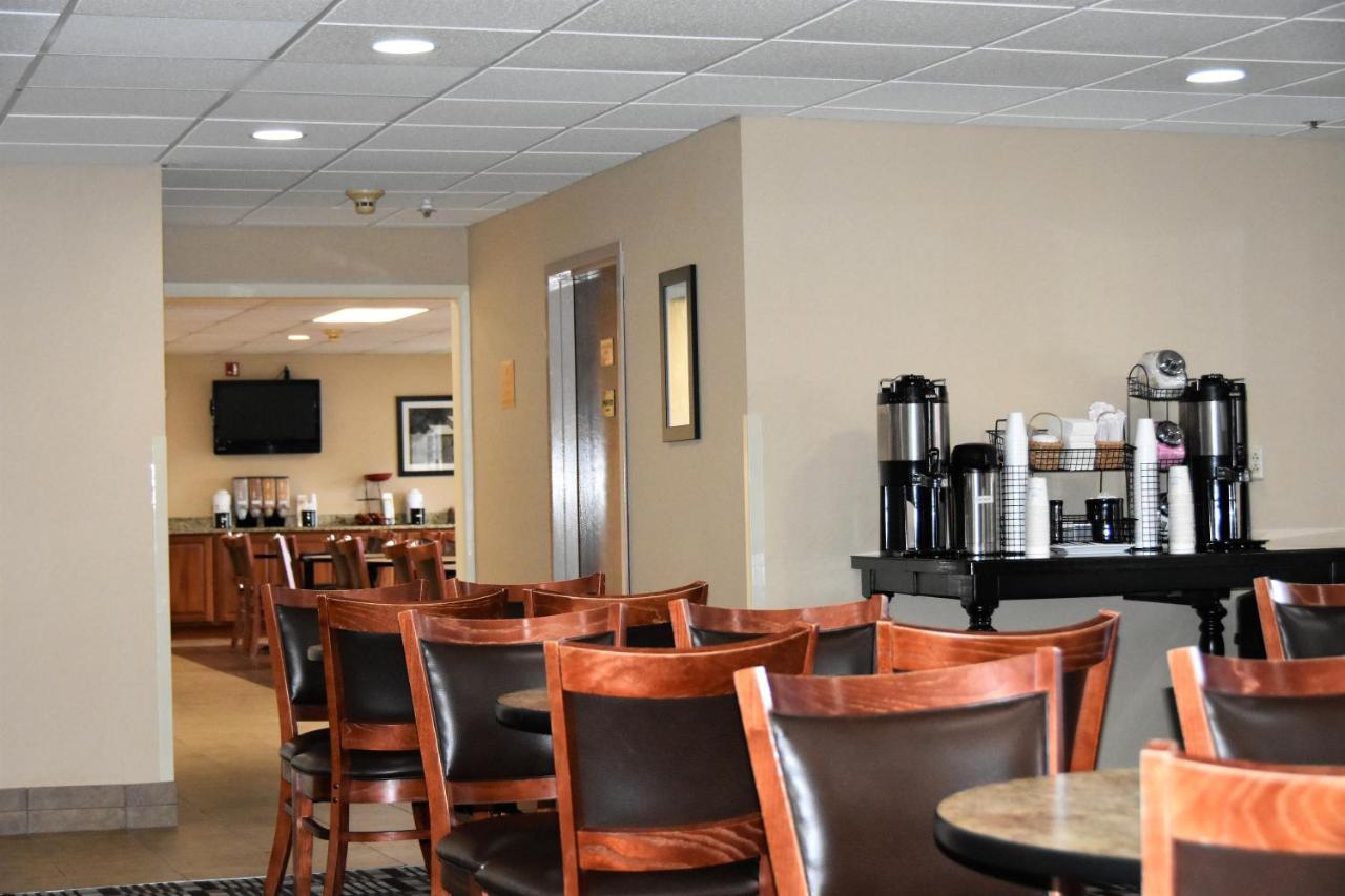 Ramada By Wyndham Pigeon Forge North Hotel Buitenkant foto